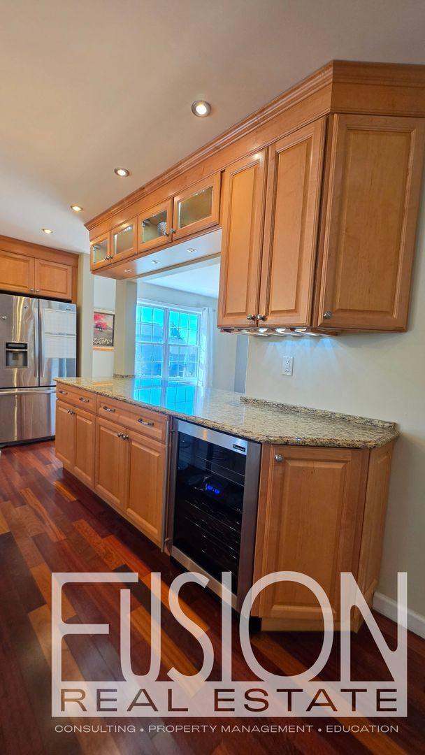 Building Photo - Elegant Four Bedroom Home in Dorset Farms!