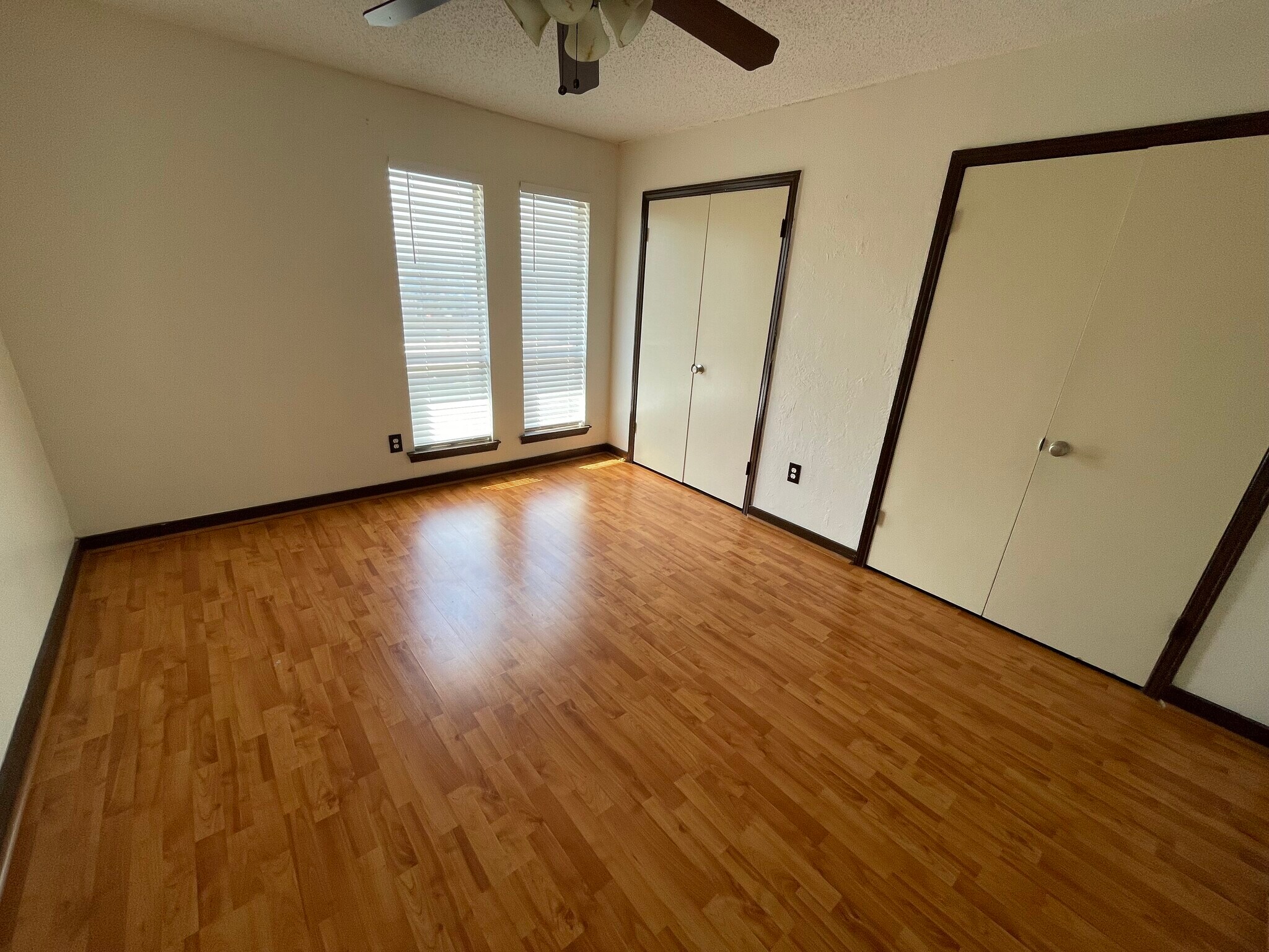 Building Photo - 5808 Sandhurst Ln