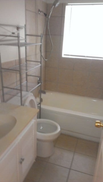 Building Photo - 4550 Lancelot Dr
