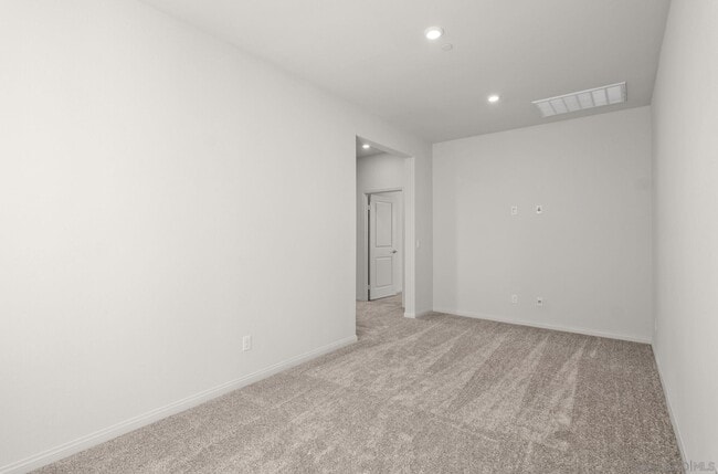 Building Photo - 1523 Wingwood Ln