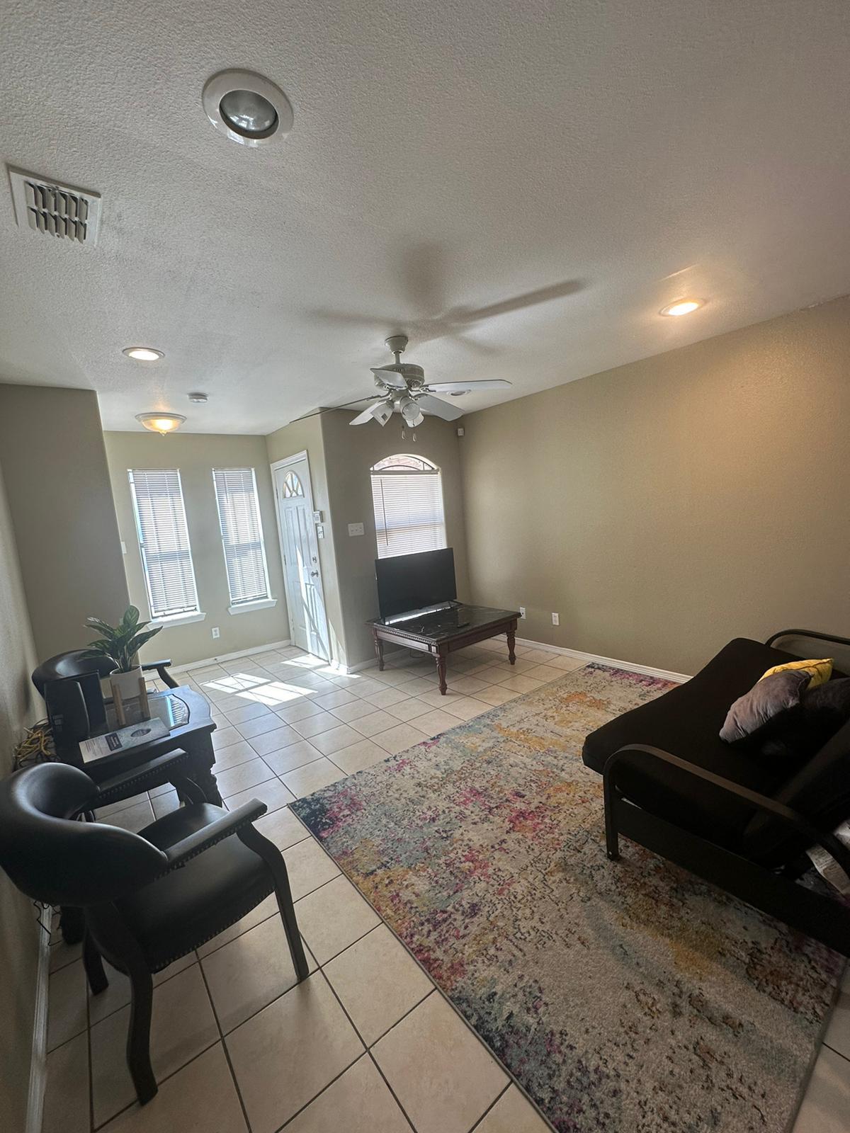 Building Photo - 1304 W Fig Ave