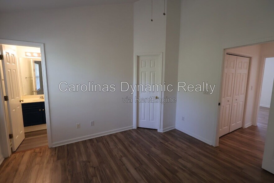 Building Photo - 3636 Melrose Cottage Dr