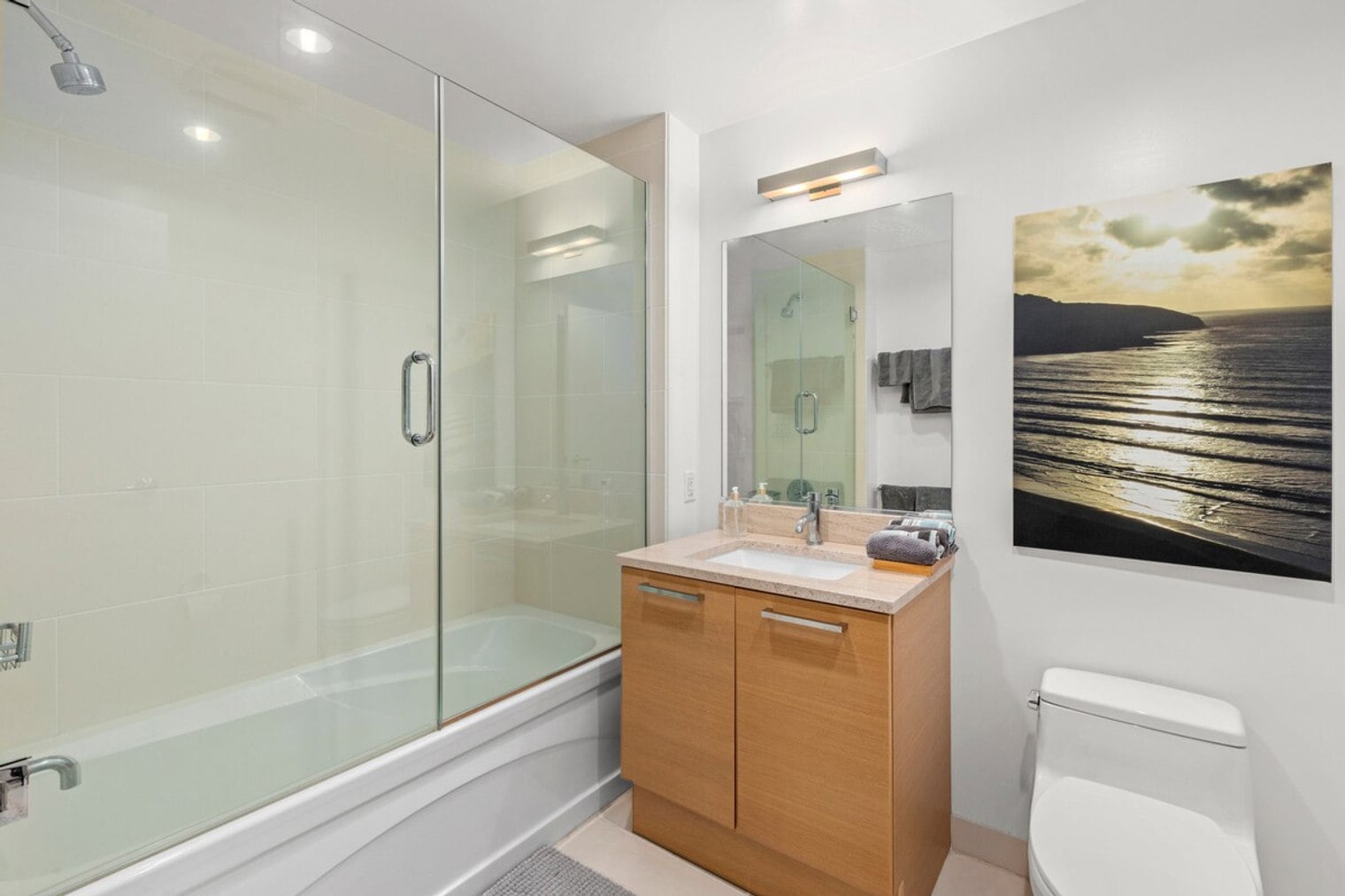 Building Photo - 666 Folsom St