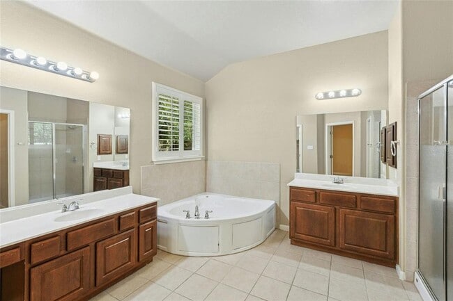 Building Photo - 7420 Jaborandi Dr