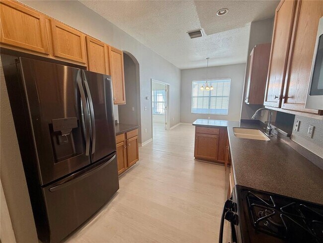 Building Photo - 31819 Blythewood Way