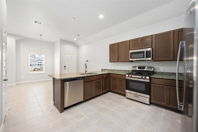 Building Photo - 11824 E Gate Dr