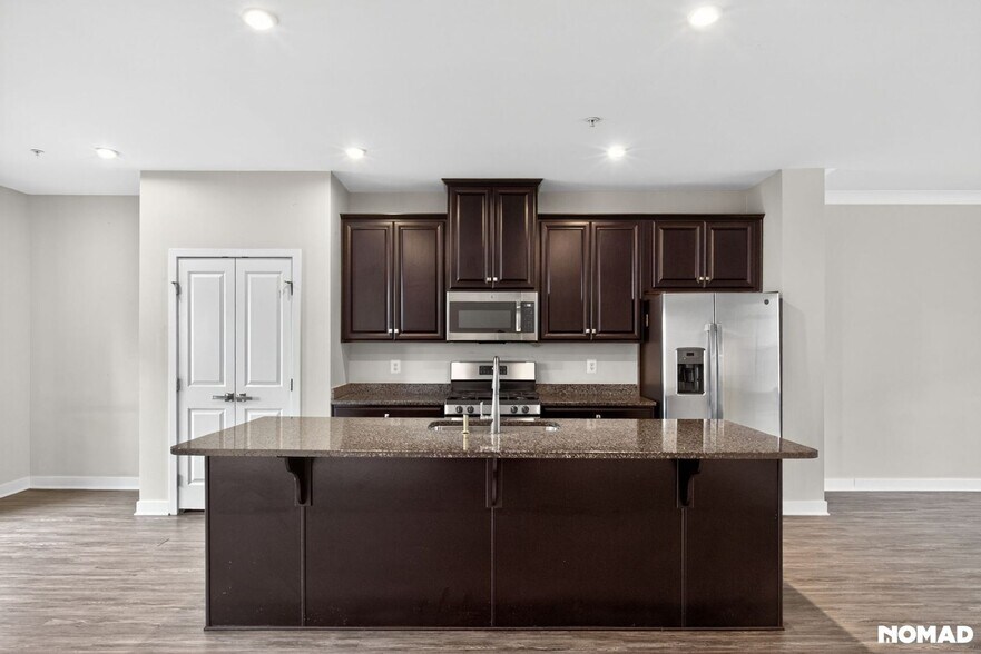 Building Photo - 2831 Toles Park Dr