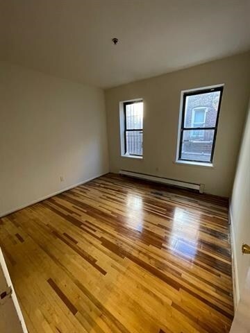 Building Photo - 220 Stegman St