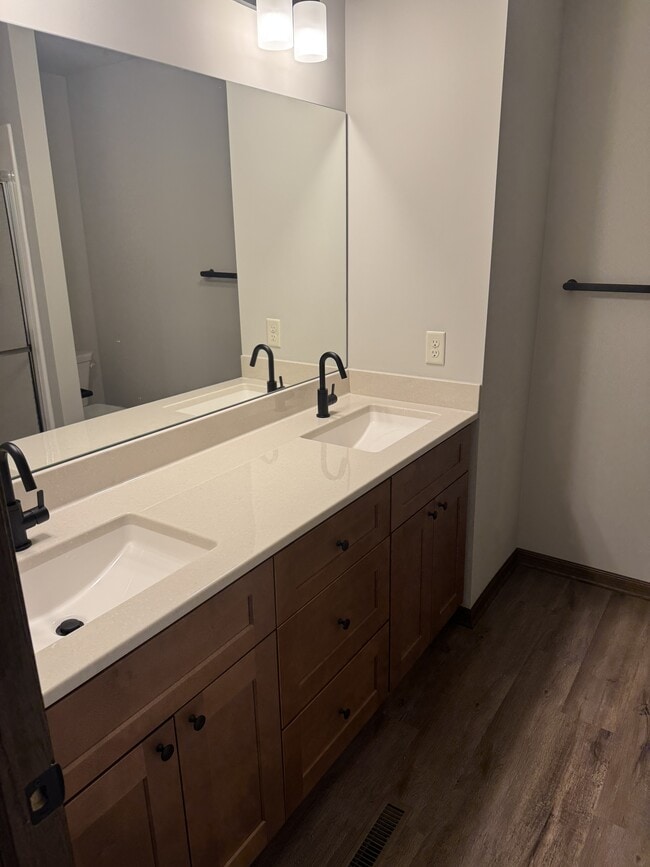 Building Photo - 5745 Holmstrom Ct