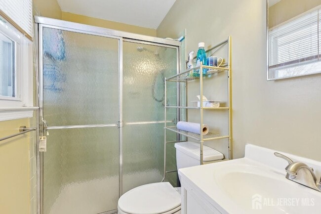 Building Photo - 3 Stafford Dr