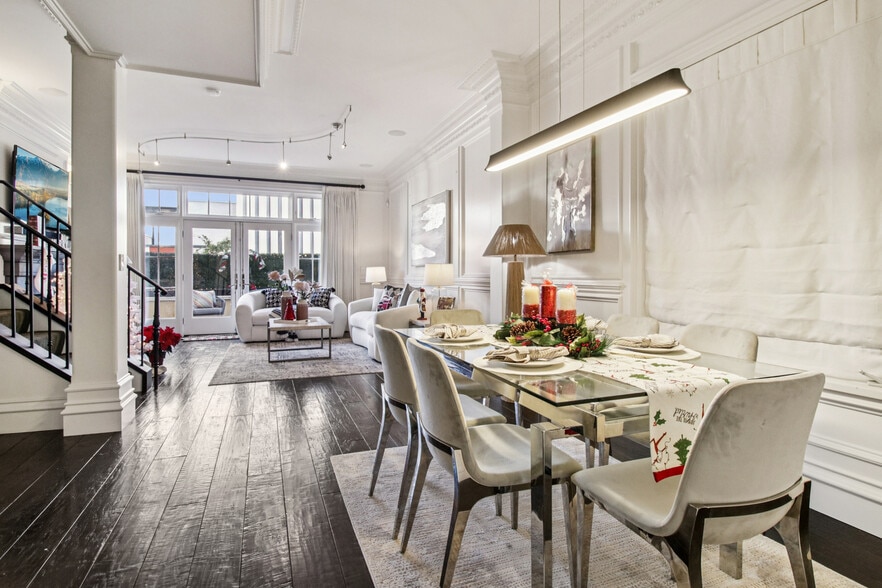 Building Photo - 356 Santana Row