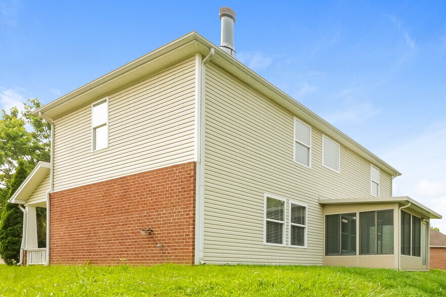 Building Photo - 5012 Millpond Ct