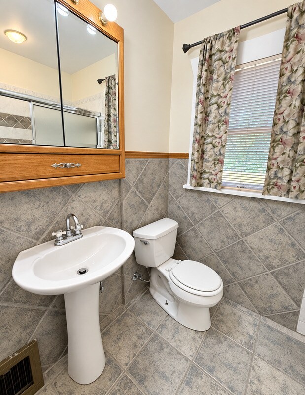 Building Photo - 3790 High Ct