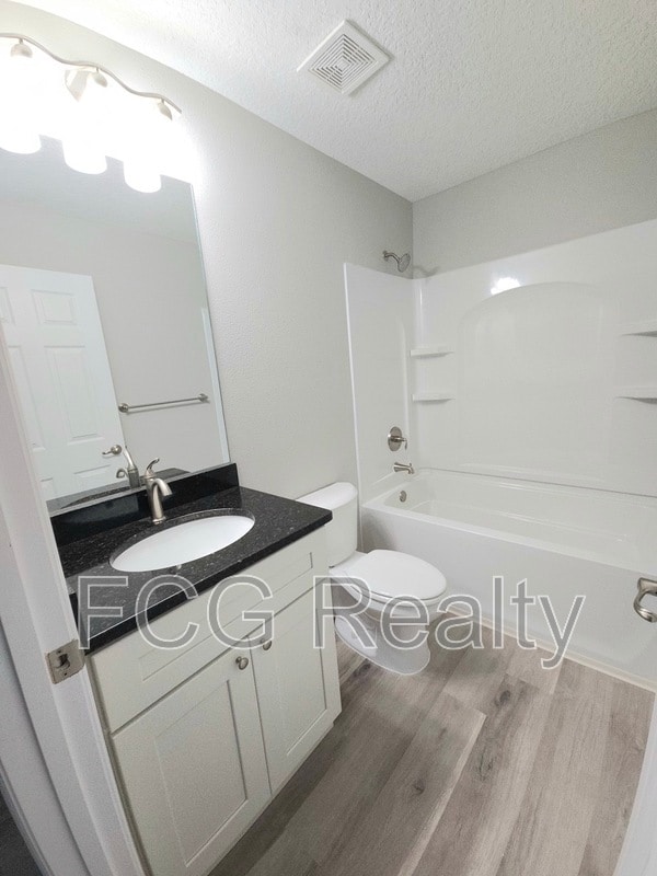 Building Photo - 7883 N Fieldstone Point