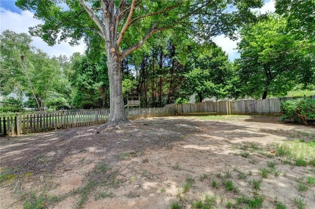 Building Photo - 340 Waddington Trail