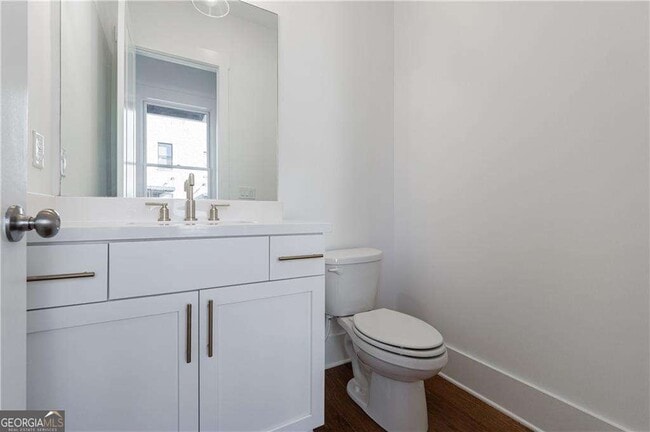 Building Photo - 1032 Robert Smalls Wy