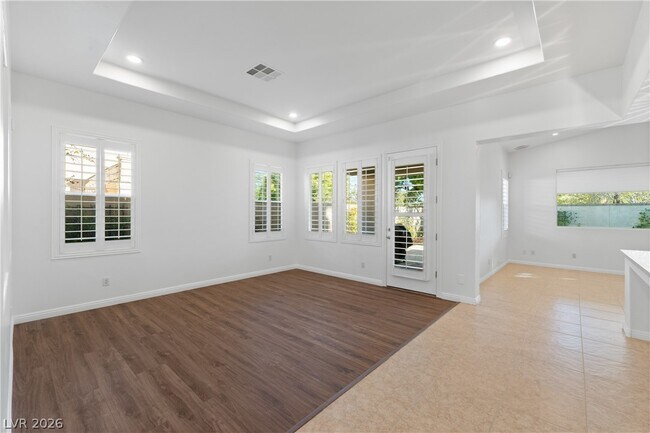 Building Photo - 11283 La Madre Ridge Dr