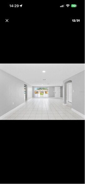 Building Photo - 9200 Chantilly Ln