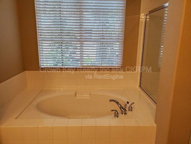 Building Photo - 2287 Lighthouse Cir