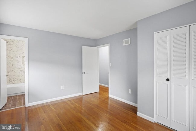 Building Photo - 4226 Evergreen Dr