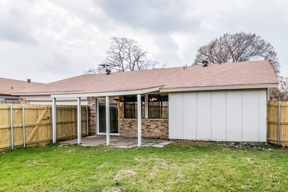 Building Photo - 4008 Shackelford Dr