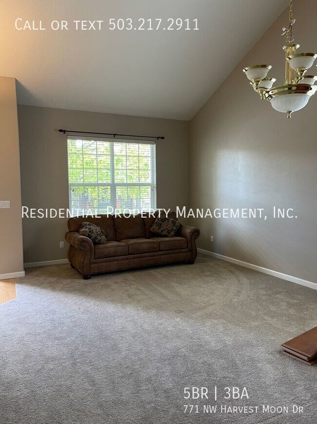 Building Photo - Alderbrook Neighborhood Home is located in...