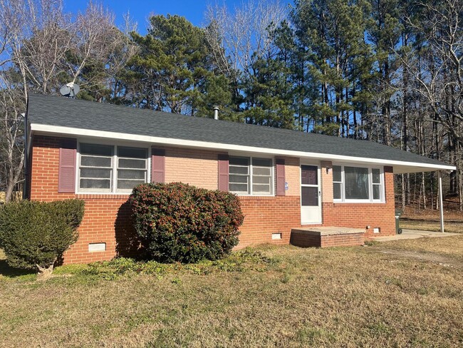 Primary Photo - Newly Updated East Durham Gem: 3-Bed, 1-Ba...