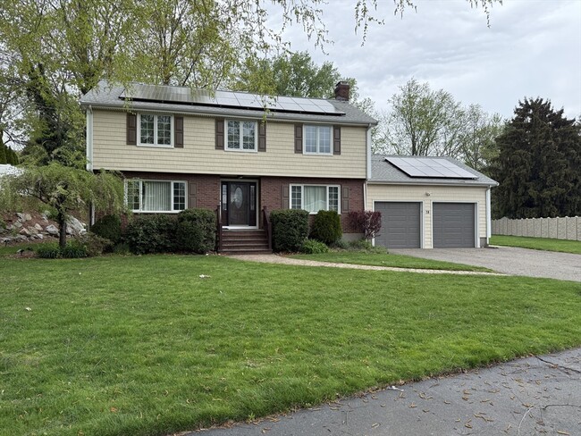 Primary Photo - 78 Rosewood Dr