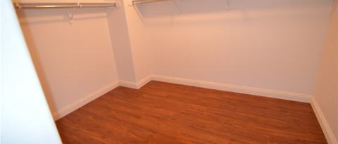 Building Photo - 2290 Bull Lake Dr