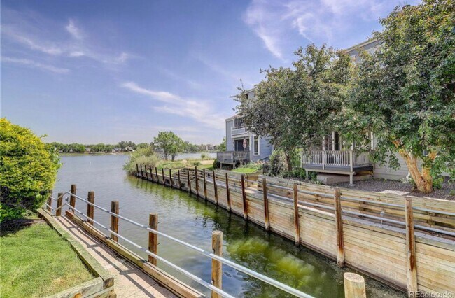 Primary Photo - Lake Views in the City! **Move-In Special**