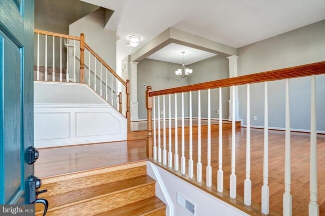 Building Photo - 43787 Virginia Manor Terrace