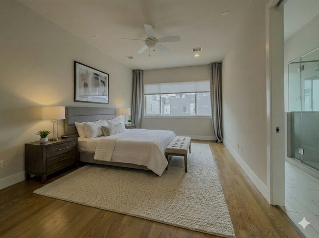 Building Photo - 2717 St Emanuel St