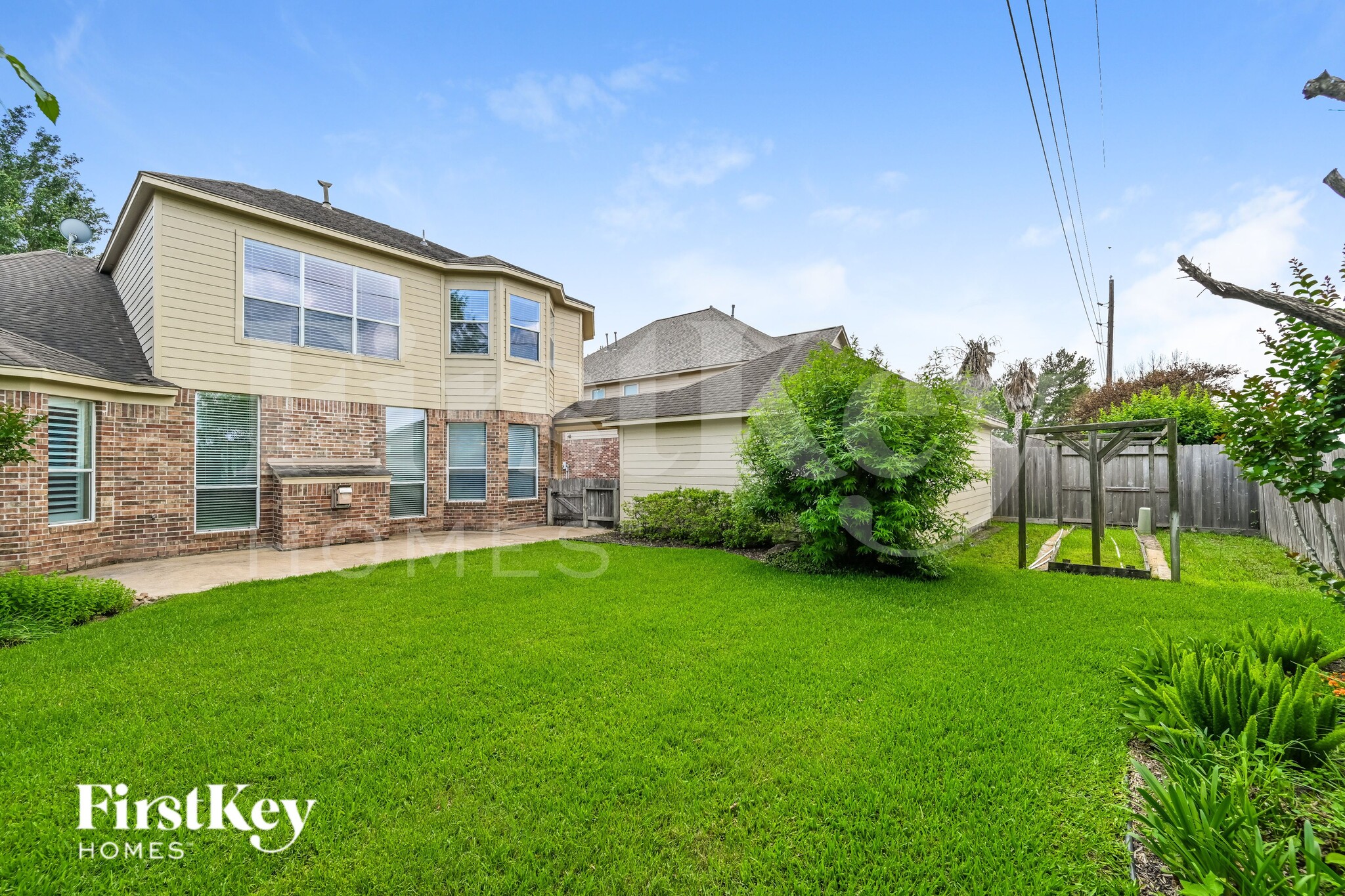 Building Photo - 17714 Meadow Crossing Ln