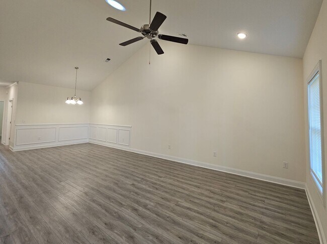 Building Photo - 949 Jackline Pl