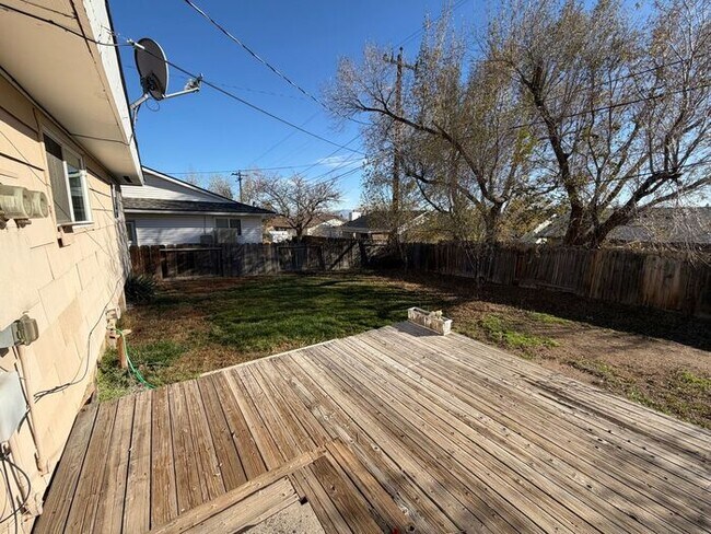 Building Photo - 2600 Apollo Way