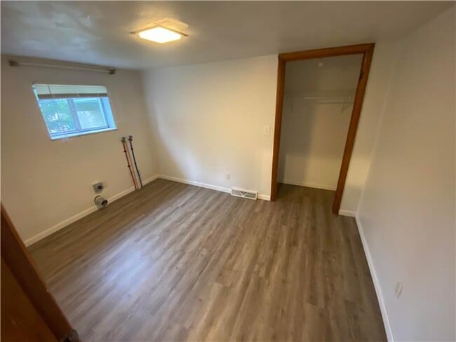 Building Photo - 168 Talbott Dr