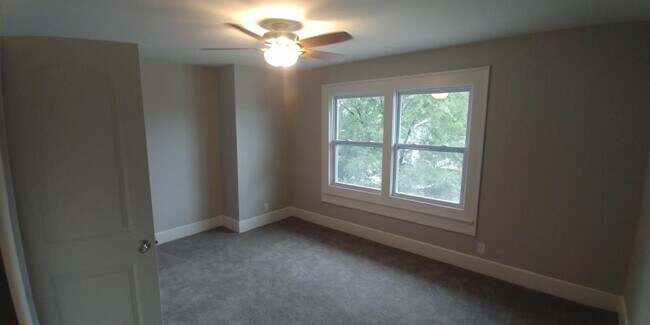 Building Photo - 2917 Ruckle St