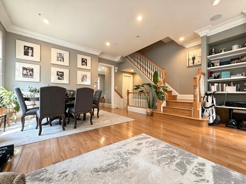 Building Photo - 12430 Ansin Circle Dr