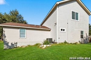 Building Photo - 1452 Lakeview Dr