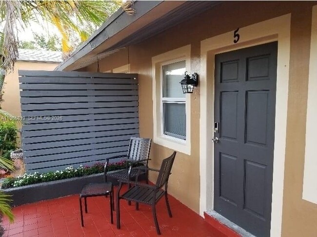 Building Photo - 2023 Funston St