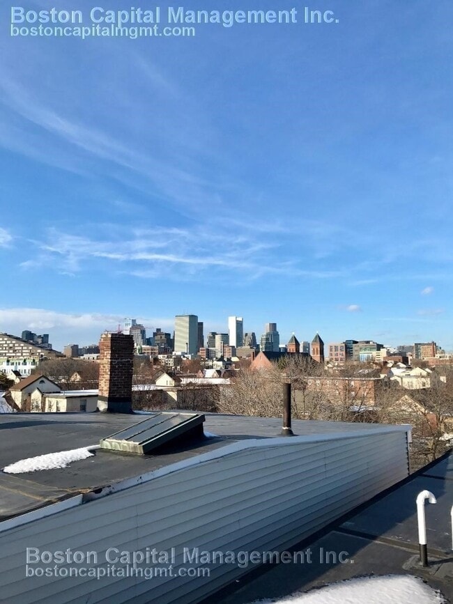 Building Photo - 57 W Seventh St