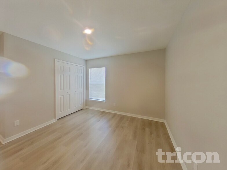 Building Photo - 396 Sierra Mike Blvd