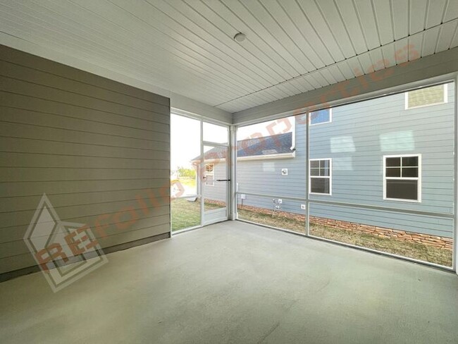 Building Photo - Beautiful Brand New 4 Bedroom, 3 Bathroom ...