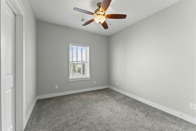 Building Photo - 1105 Fowler St