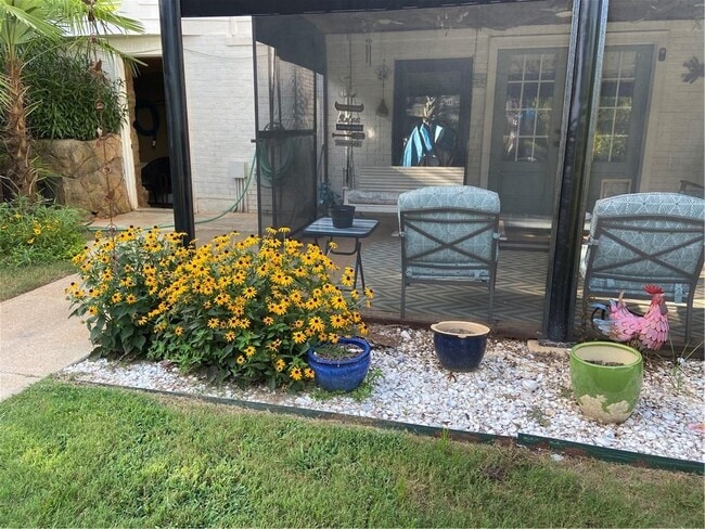 Building Photo - 1679 Rangewood Dr SW