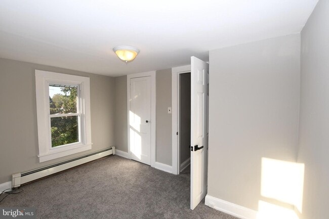 Building Photo - 14 Delaware Ave