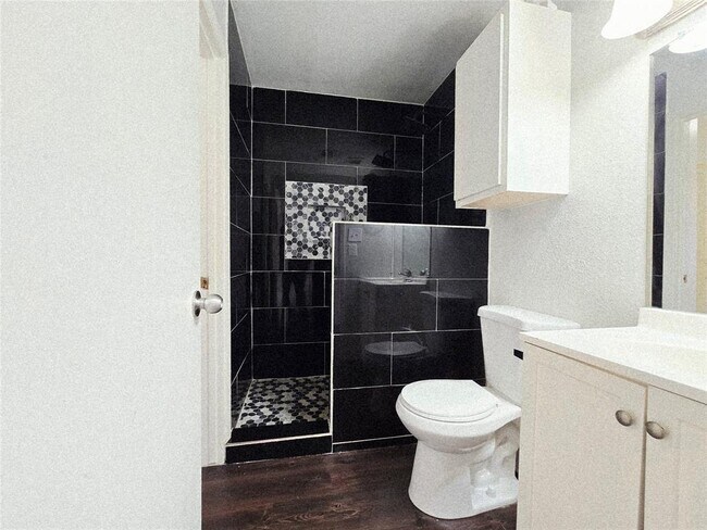 Building Photo - 12625 Newbrook Dr