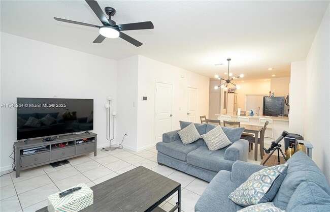 Primary Photo - 2820 NW 180th St