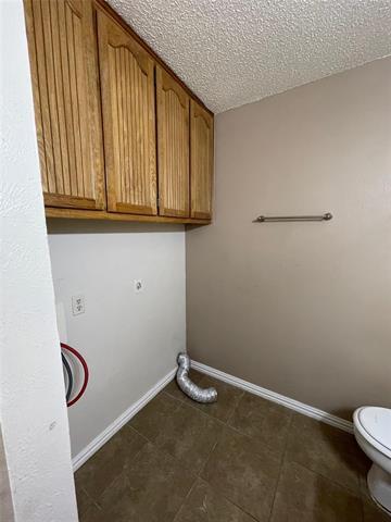 Building Photo - 6601 Laura Ann Ct