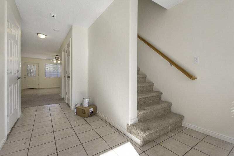 Building Photo - 10504 Sage Flats Way